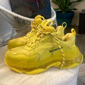 Balenciagas yellow sneakers 41